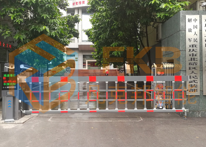 直桿道閘廣告道閘